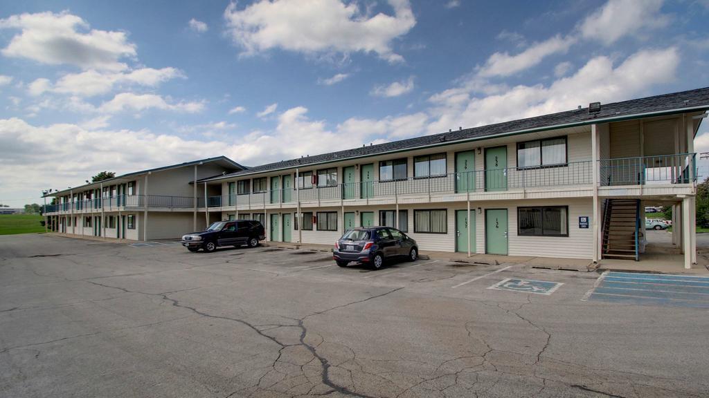 Motel 6 Des Moines South - Airport Exterior foto